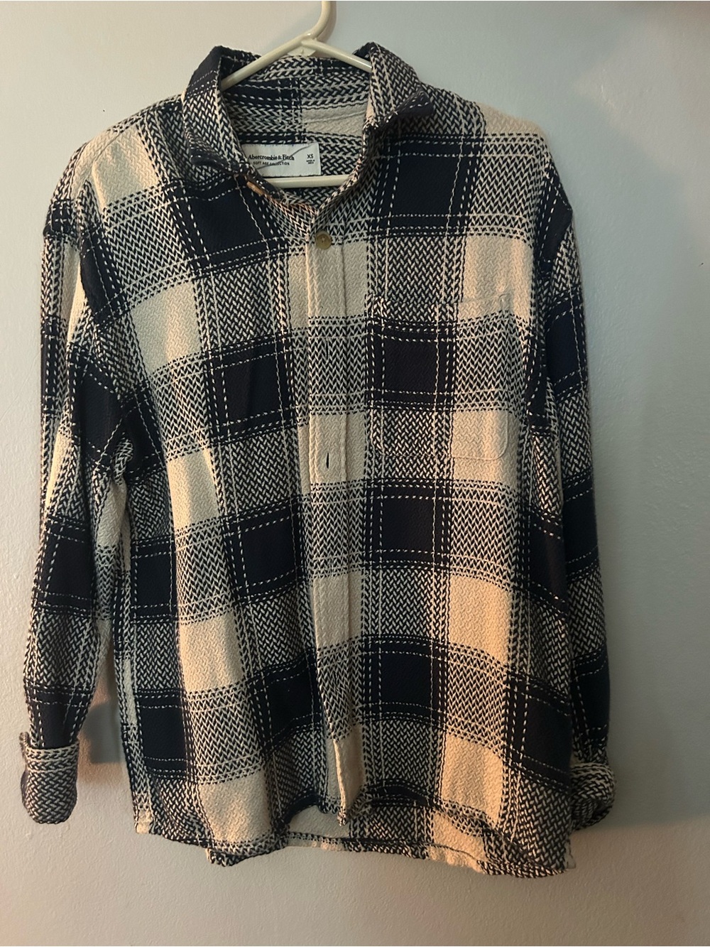 Abercrombie & Fitch Black and White Plaid Cardigan Shirt